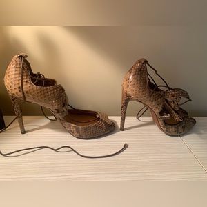 Size might change after listing.